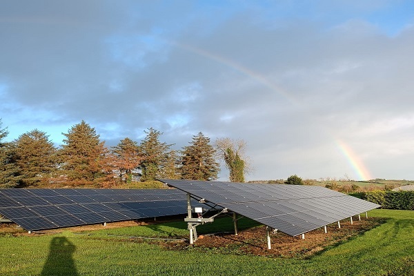 아일랜드의 접지 나사 장착 시스템
