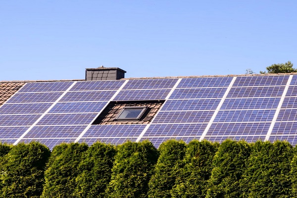 당신이 알아야 할 무엇을 설치하기 전에 태양광 패널에서 당신의 지붕